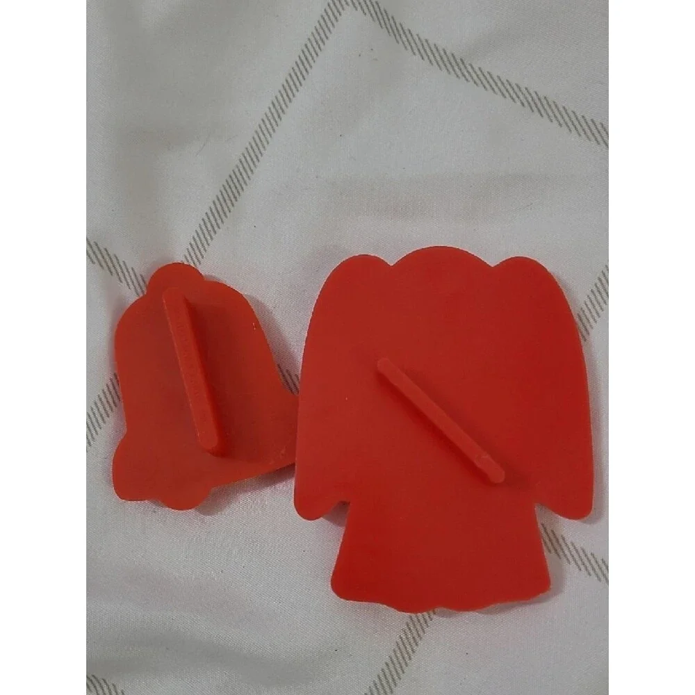 Vintage Red Angel and Bell Cookie Cutters - Set Of 2 ♻️ 5/$10 ♻️